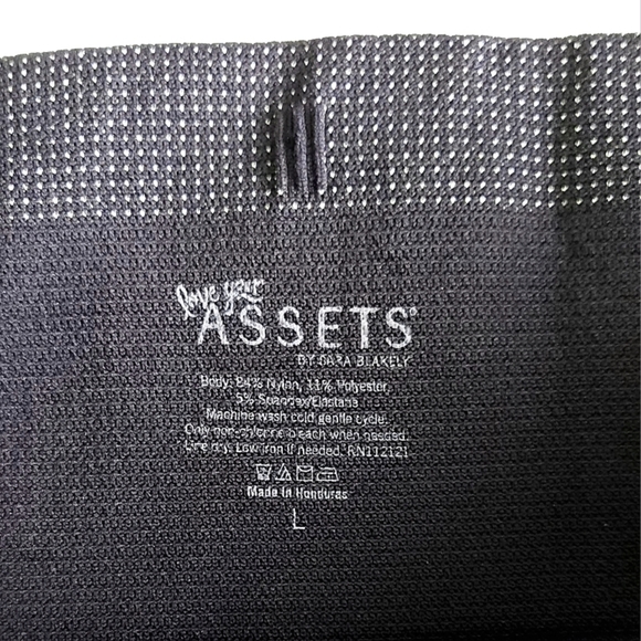 Spanx Love Your Assets Sara Blakely Navy Blue Shaping Leggings, Size Large - Picture 8 of 12